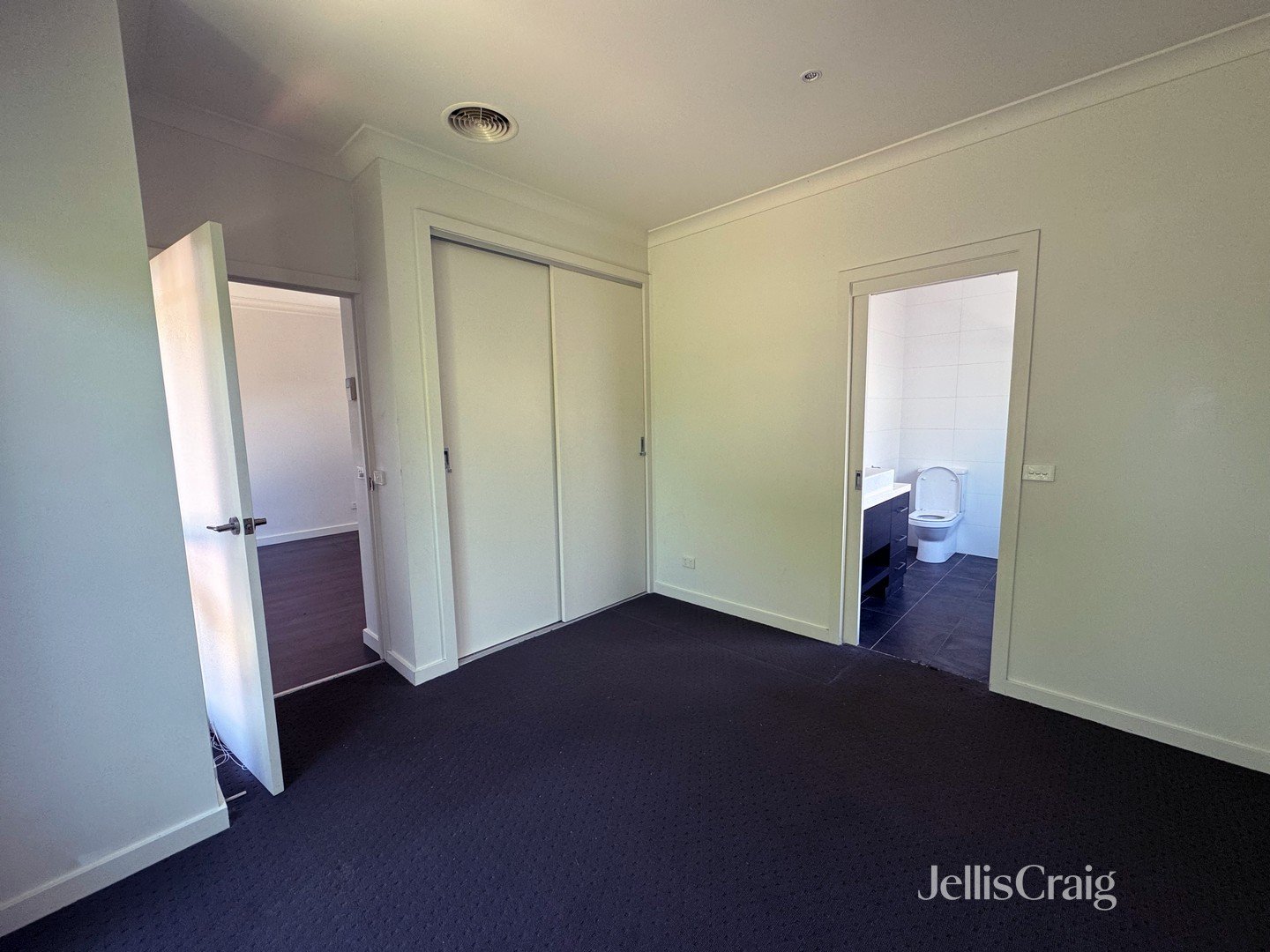 16A Fraser Street, Brunswick image 6