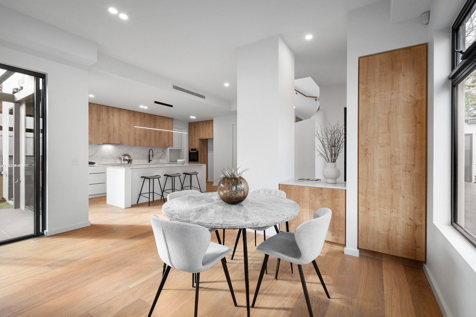 Property Gallery - Main Image