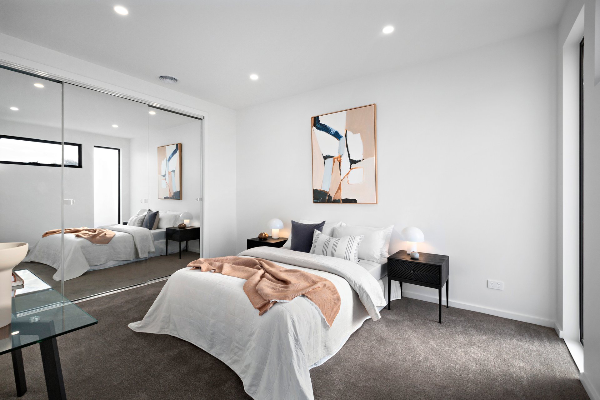 Property Gallery Thumbnail 6