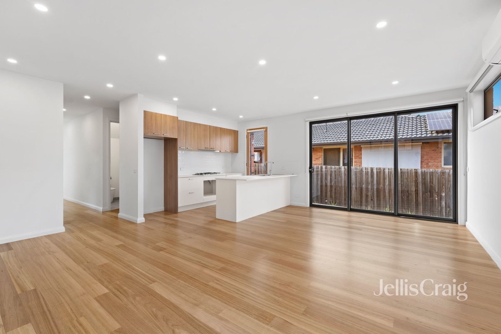 16A Lynette Court, Watsonia image 3