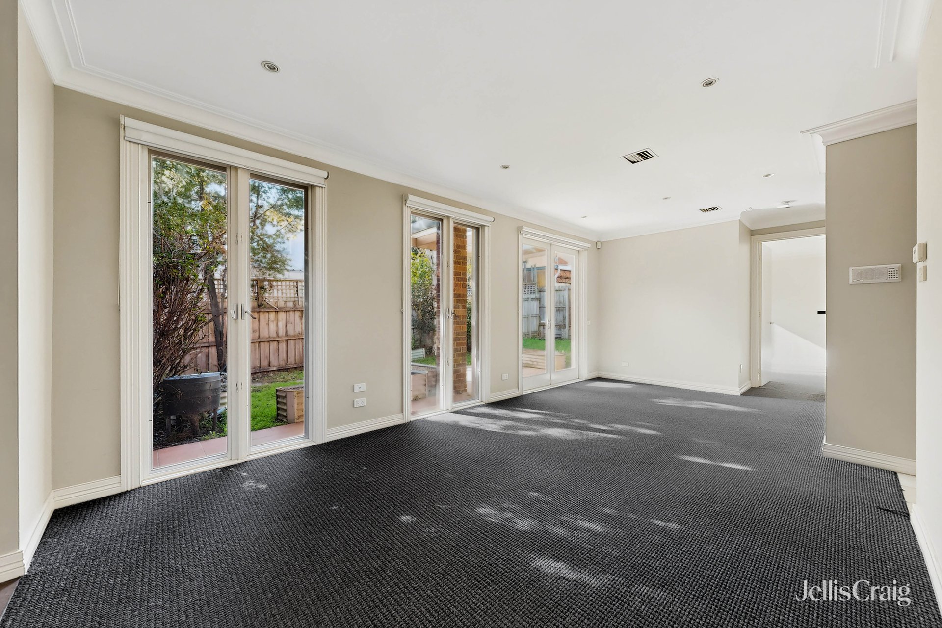 16A Mangan Street, Balwyn image 2