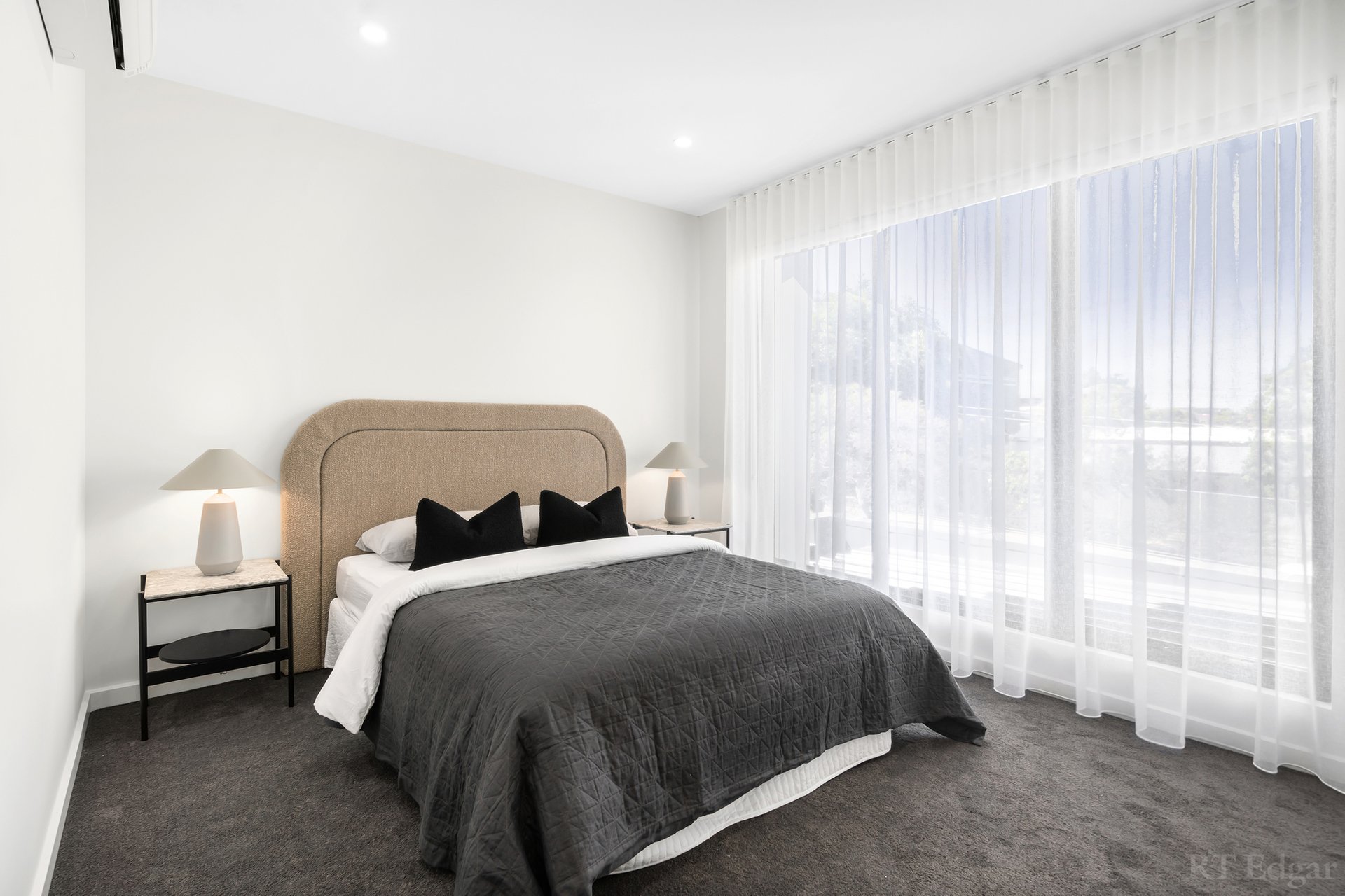 Property Gallery Thumbnail 14