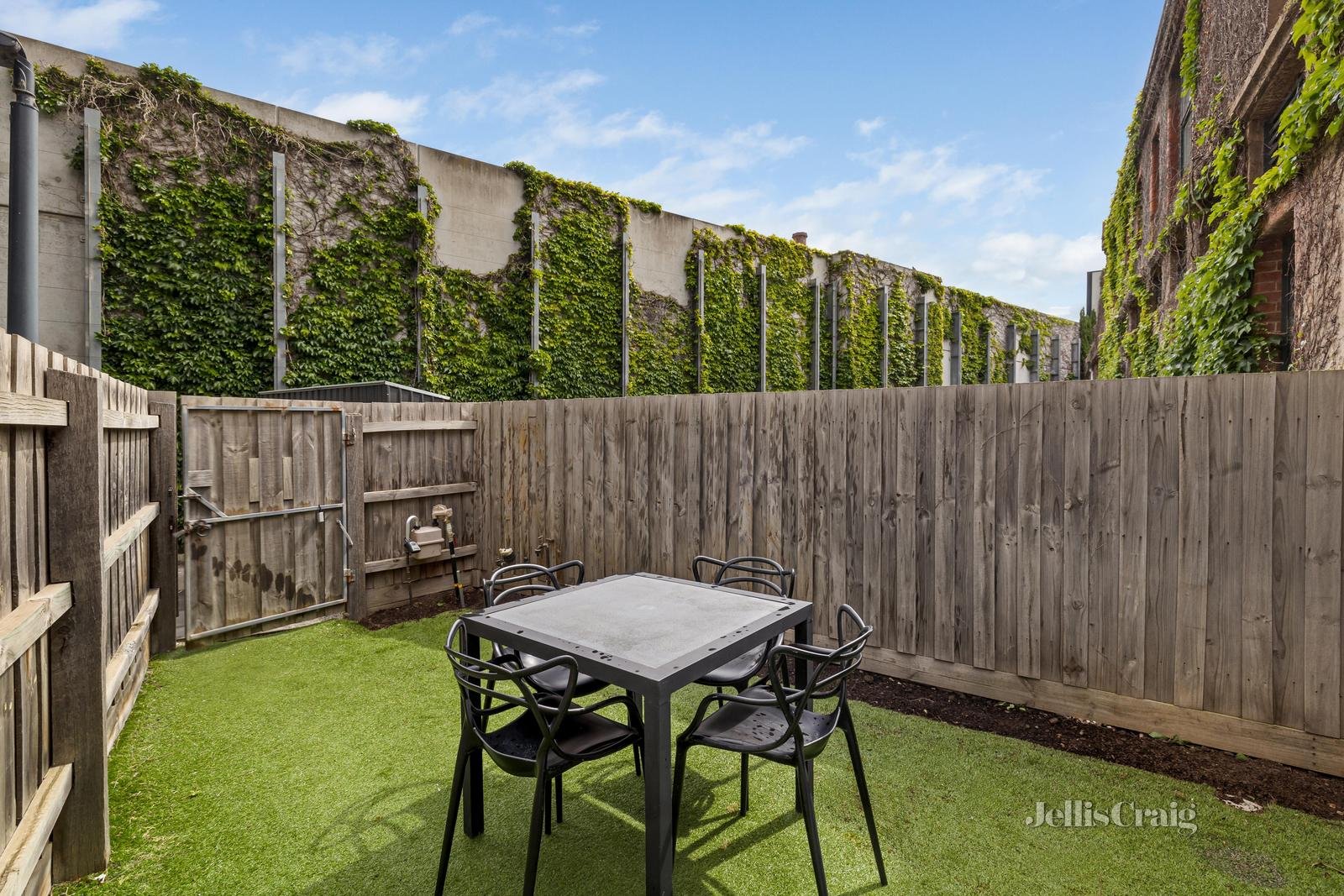 16A Stables Lane, South Yarra image 6