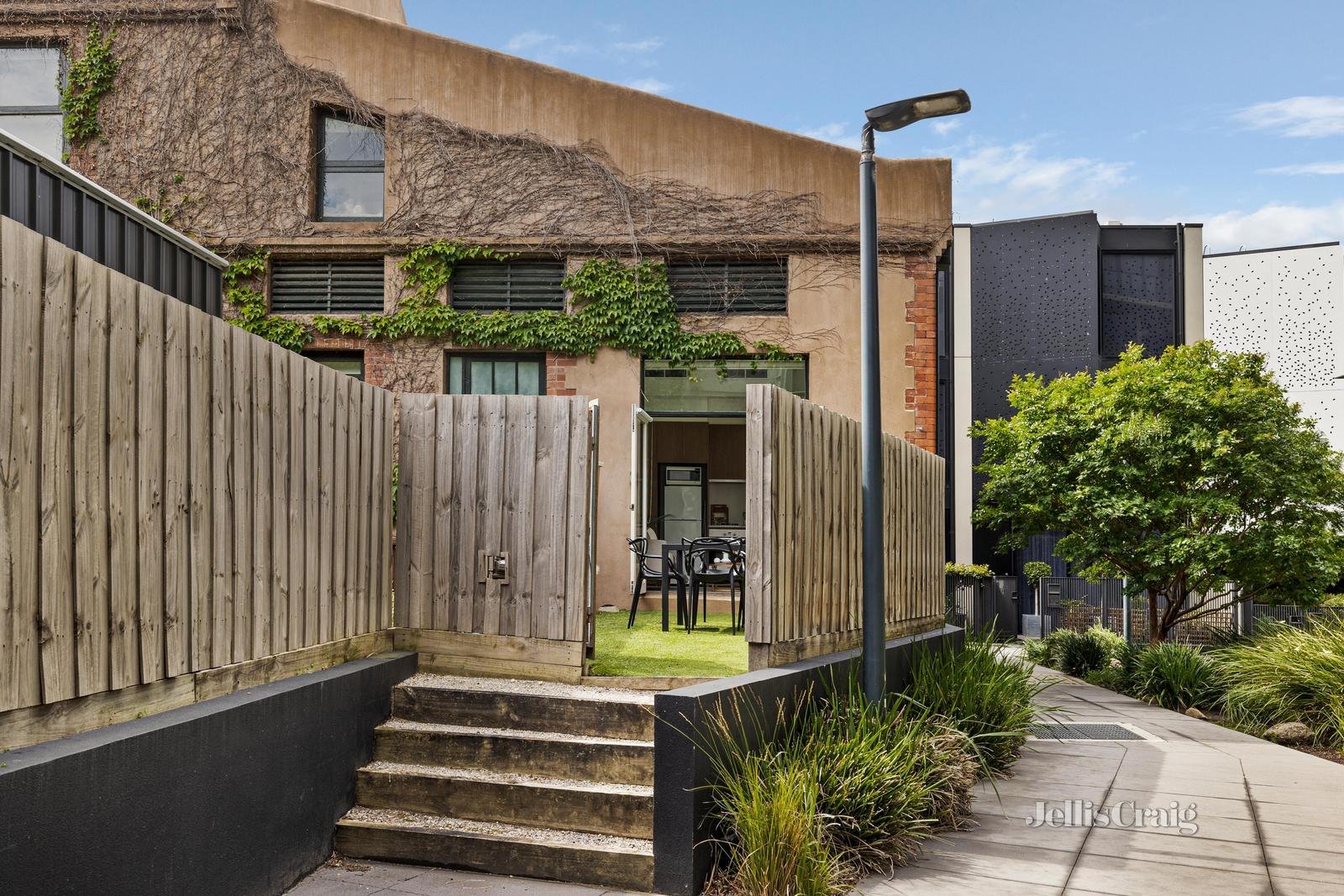 16A Stables Lane, South Yarra image 8