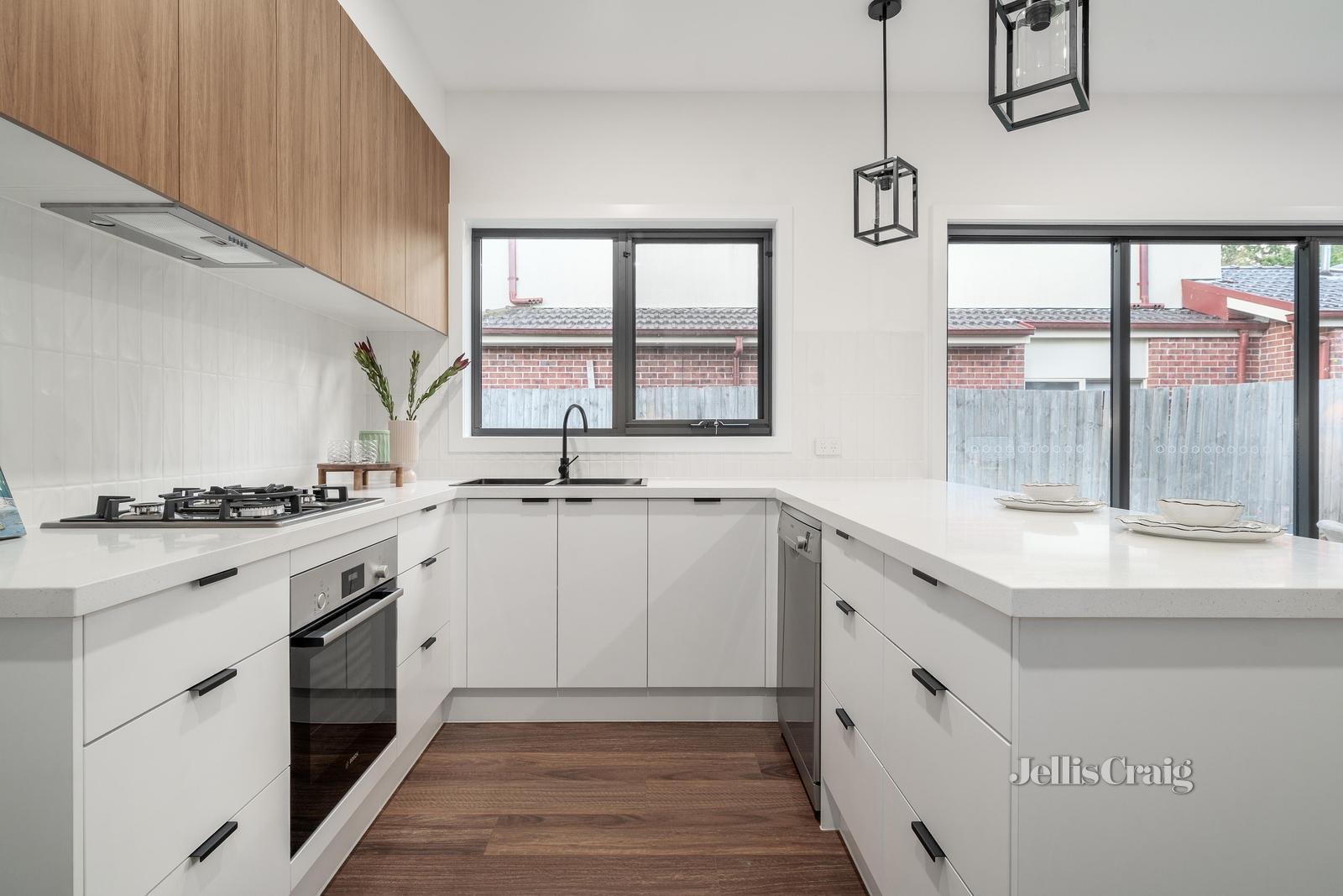 16A Sunray Court, Croydon image 5