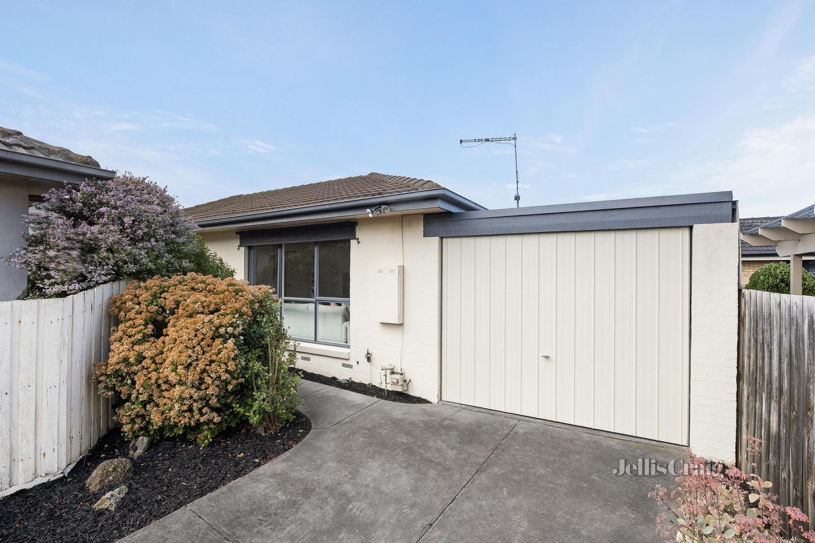 16A Tasman Road, Bentleigh East image 9