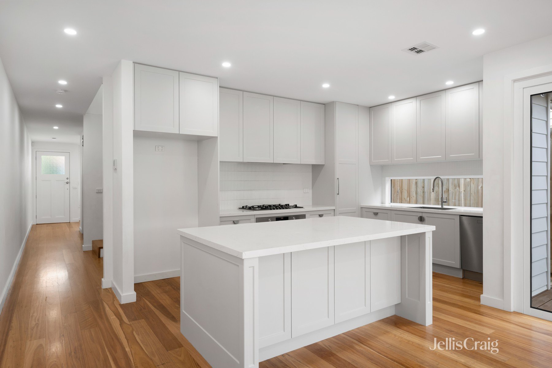16B Avondale Road, Preston image 4
