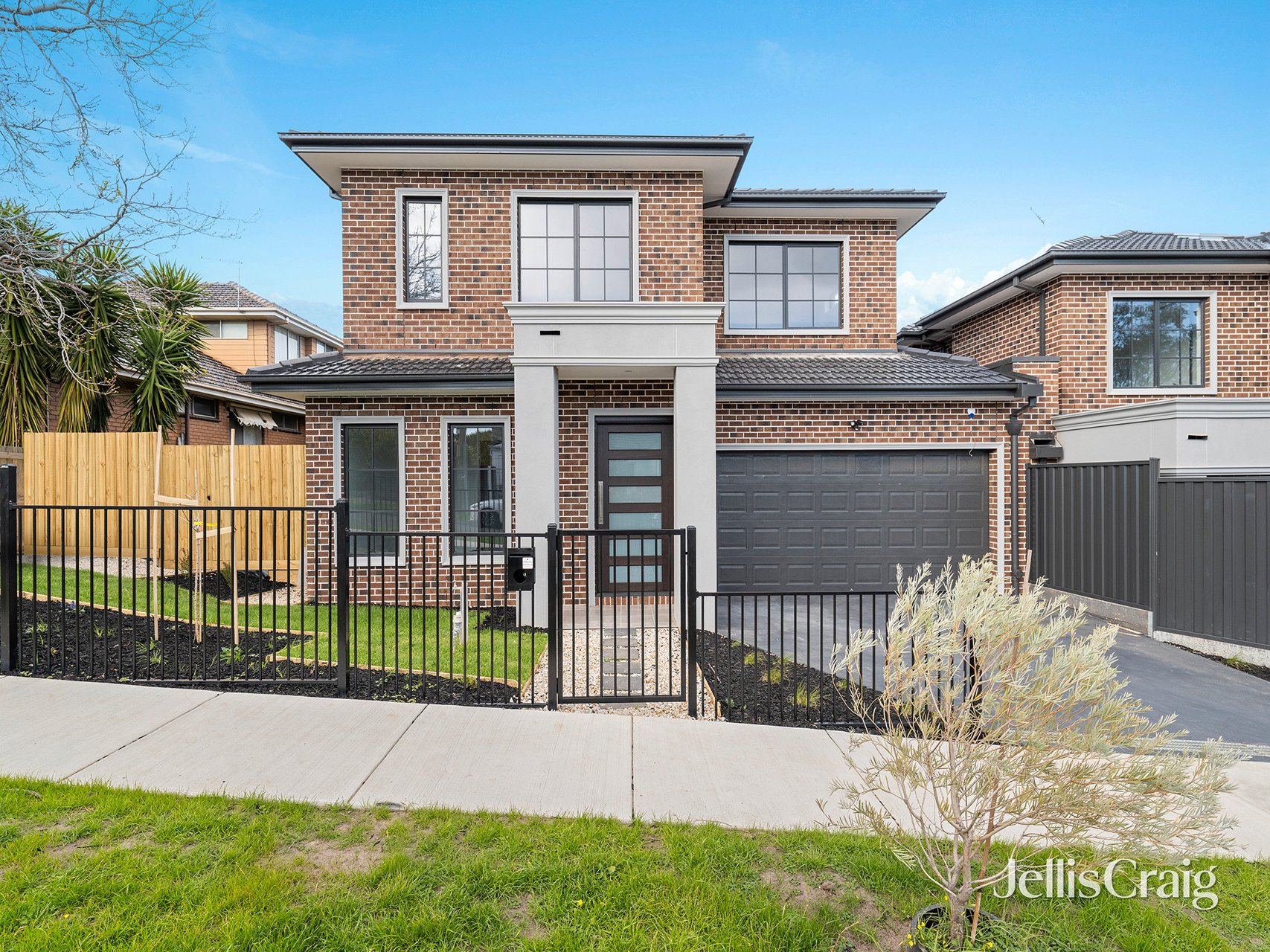 16B Dallas Street, Mount Waverley image 1