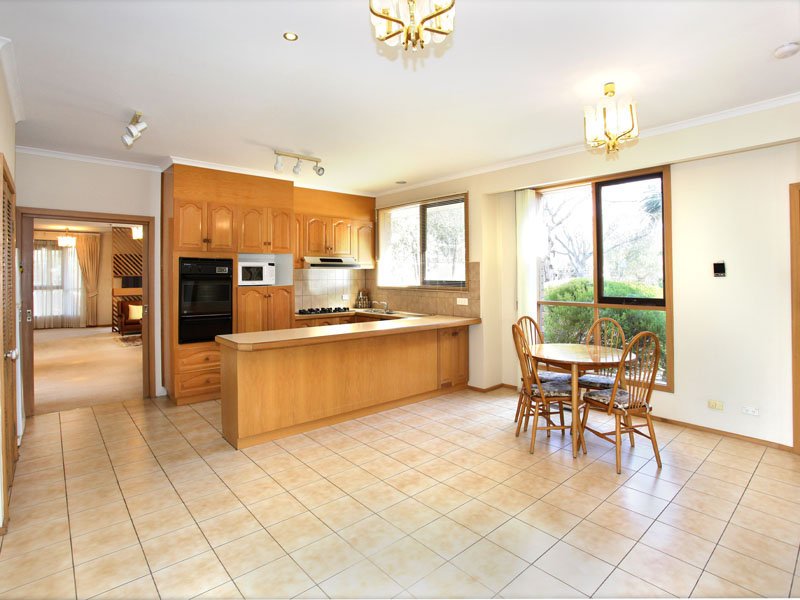 16B Dickens Street, Elwood image 3