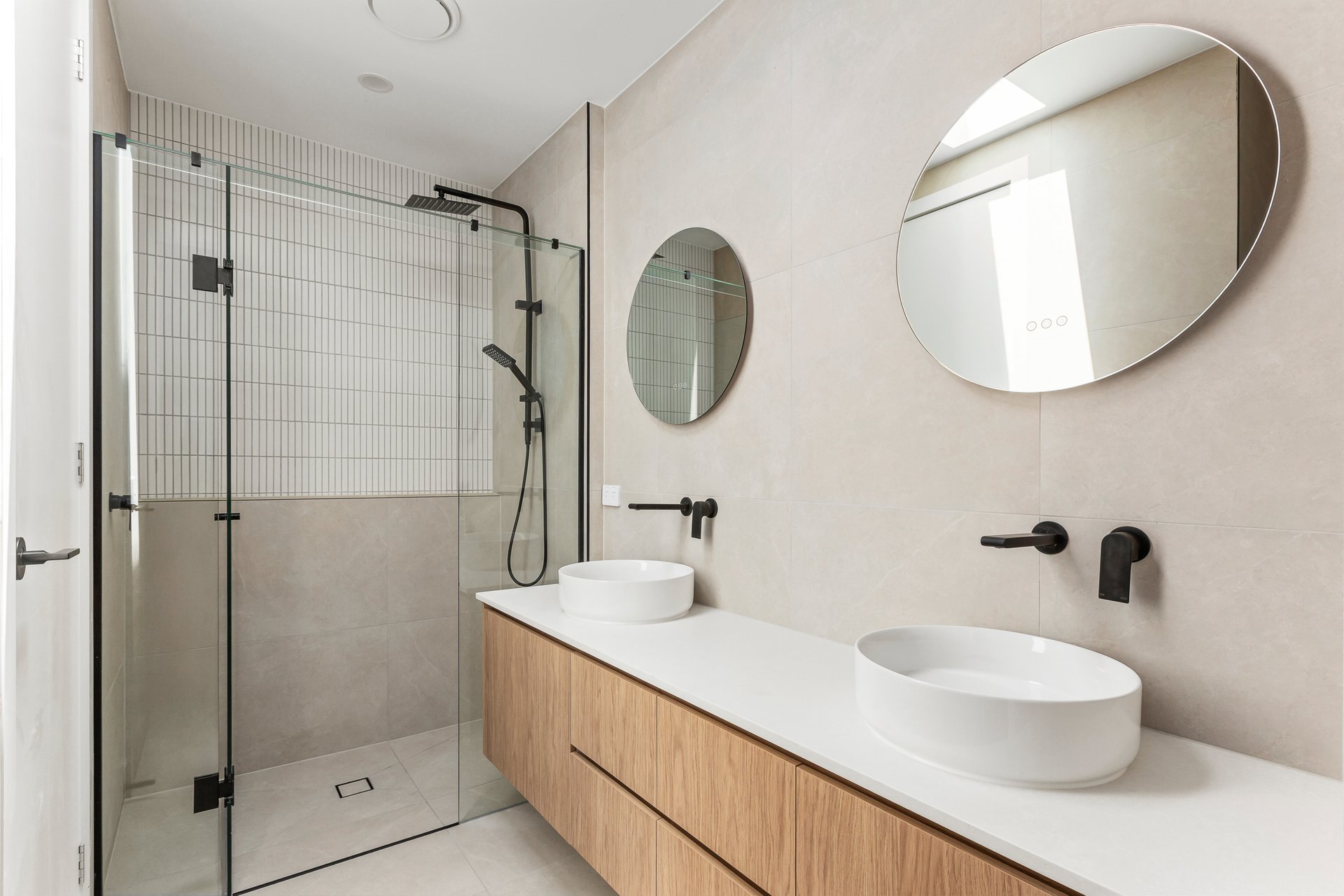 16B Rosshire Road, Newport image 11