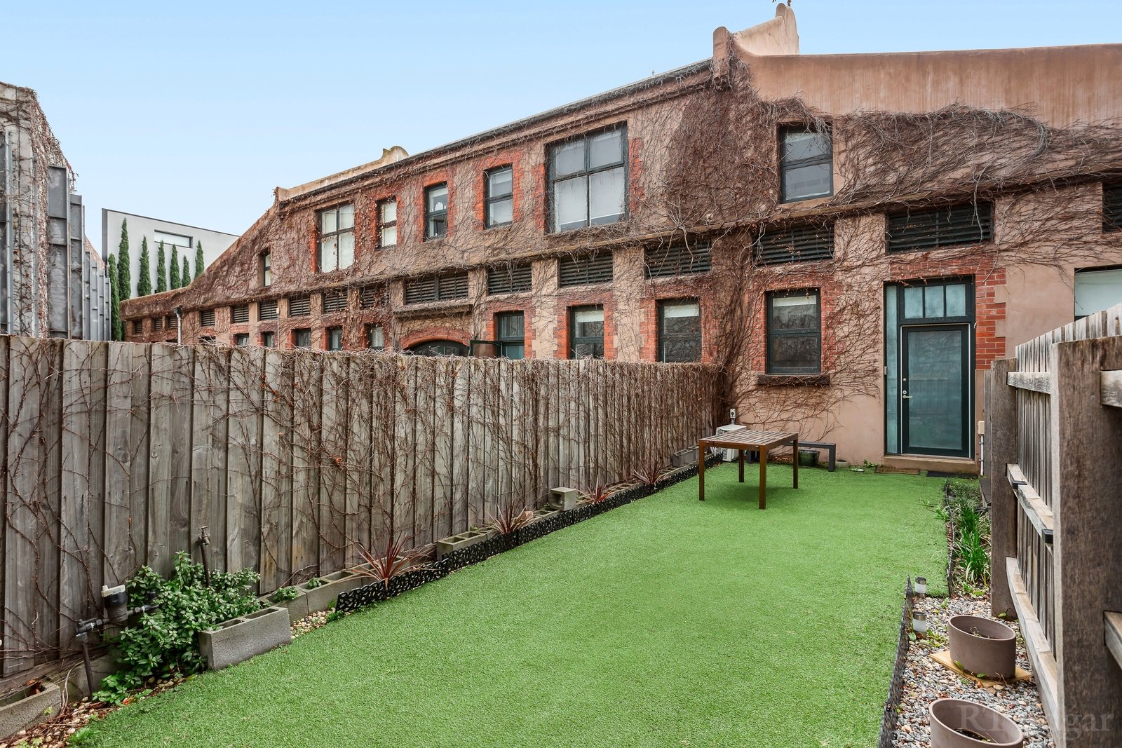 Property Gallery Thumbnail 9