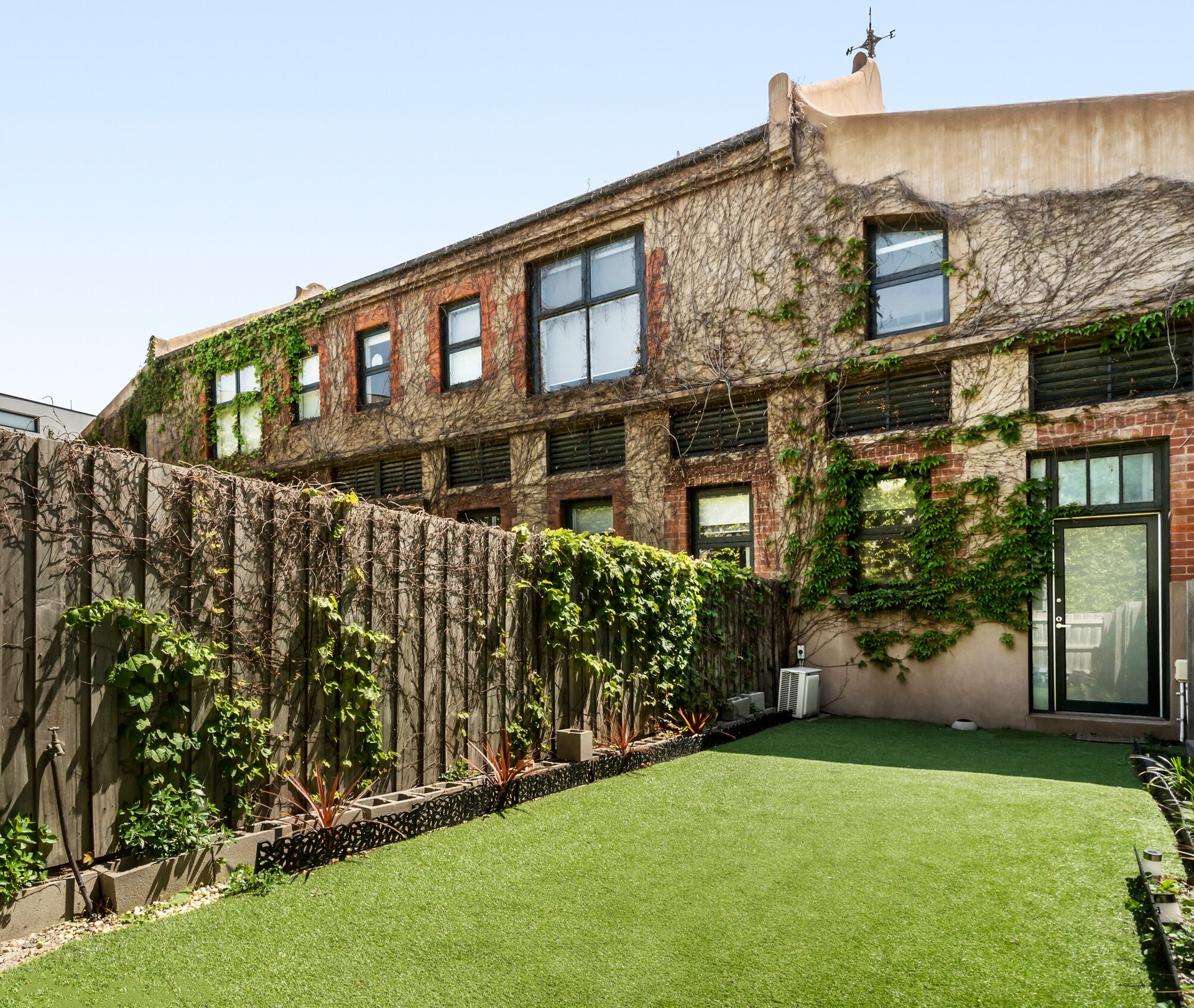 Property Gallery - Main Image