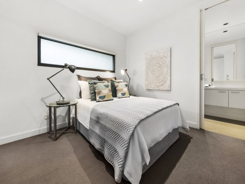 16C/7 Warner Street, Malvern image 2