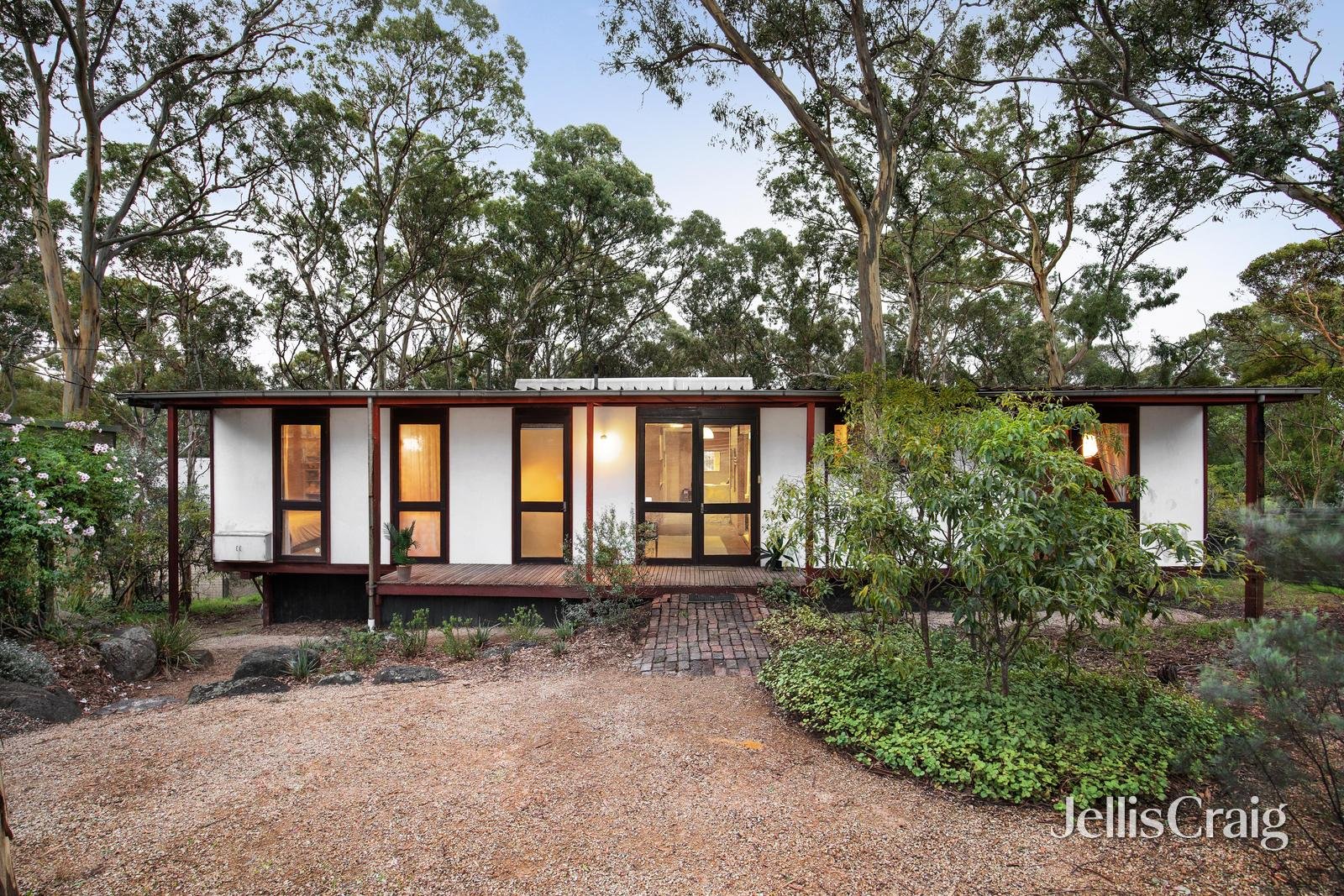 17-19 Carnon Street, Greensborough image 2