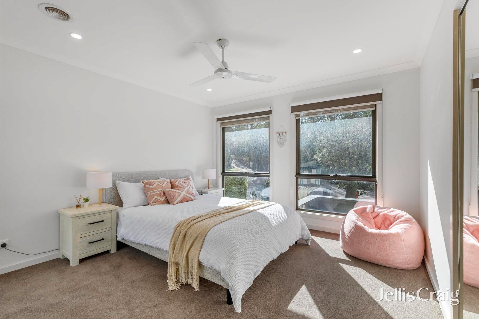 1/7-8 Seaton Court, Mount Waverley image 5