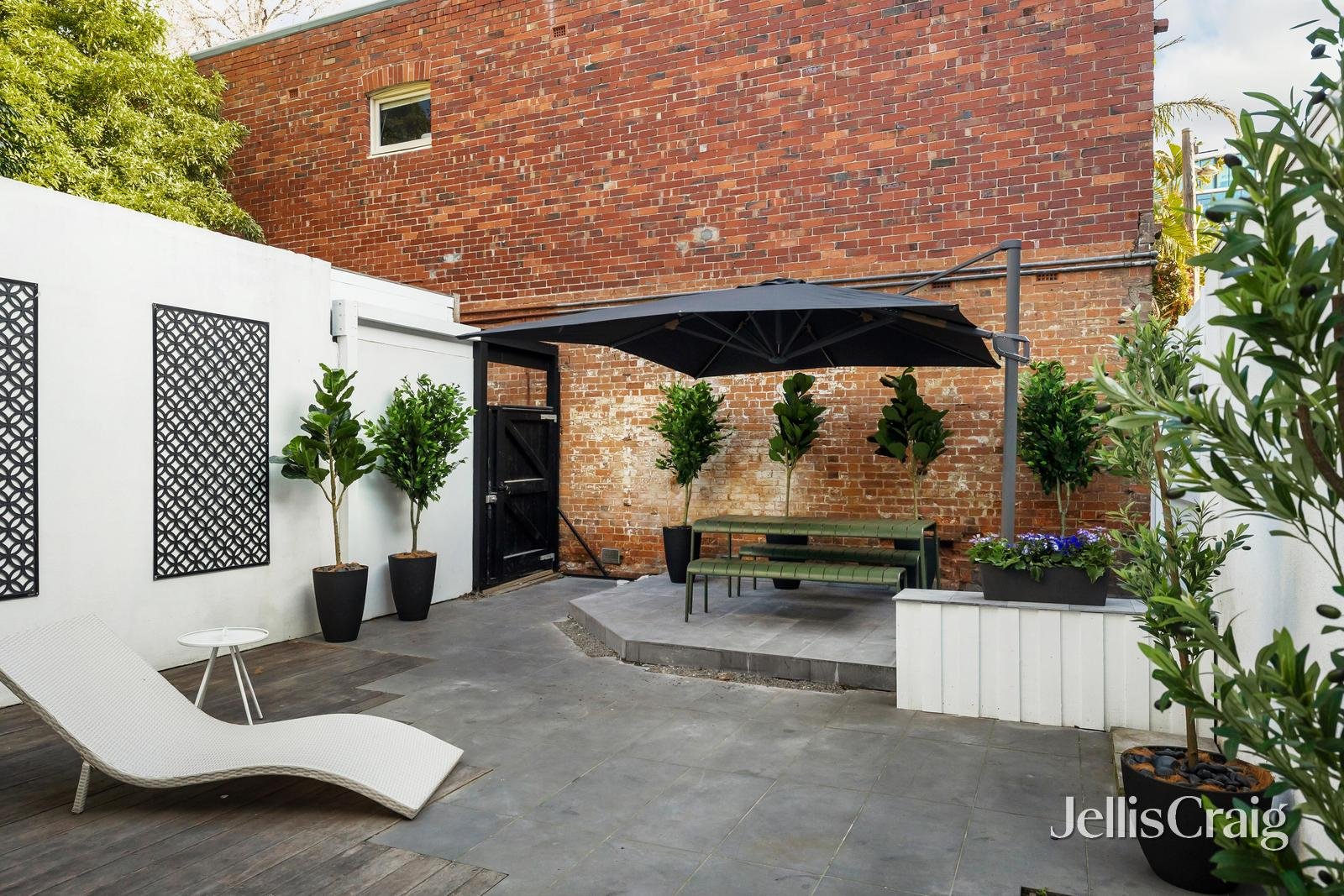 17 Acland Street, St&nbsp;Kilda image 5