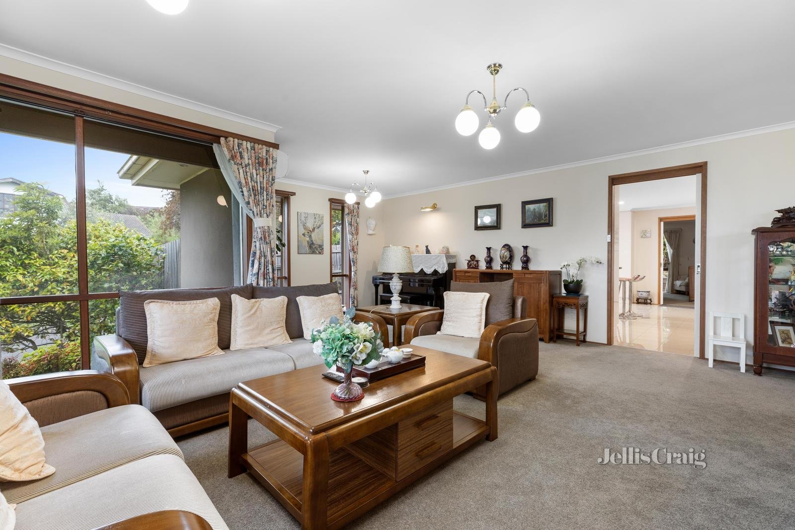 17 Alderbrook Avenue, Mulgrave image 2