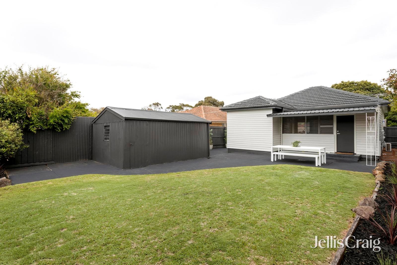 17 Ameily Crescent, Reservoir image 10