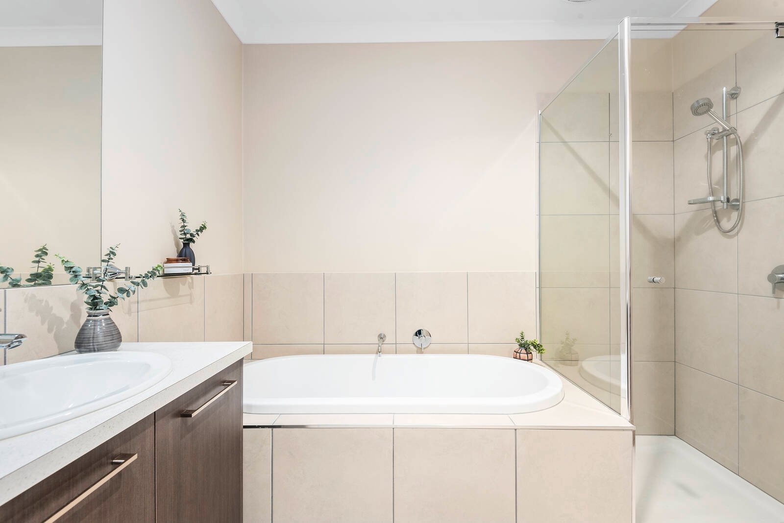 Property Gallery Thumbnail 11