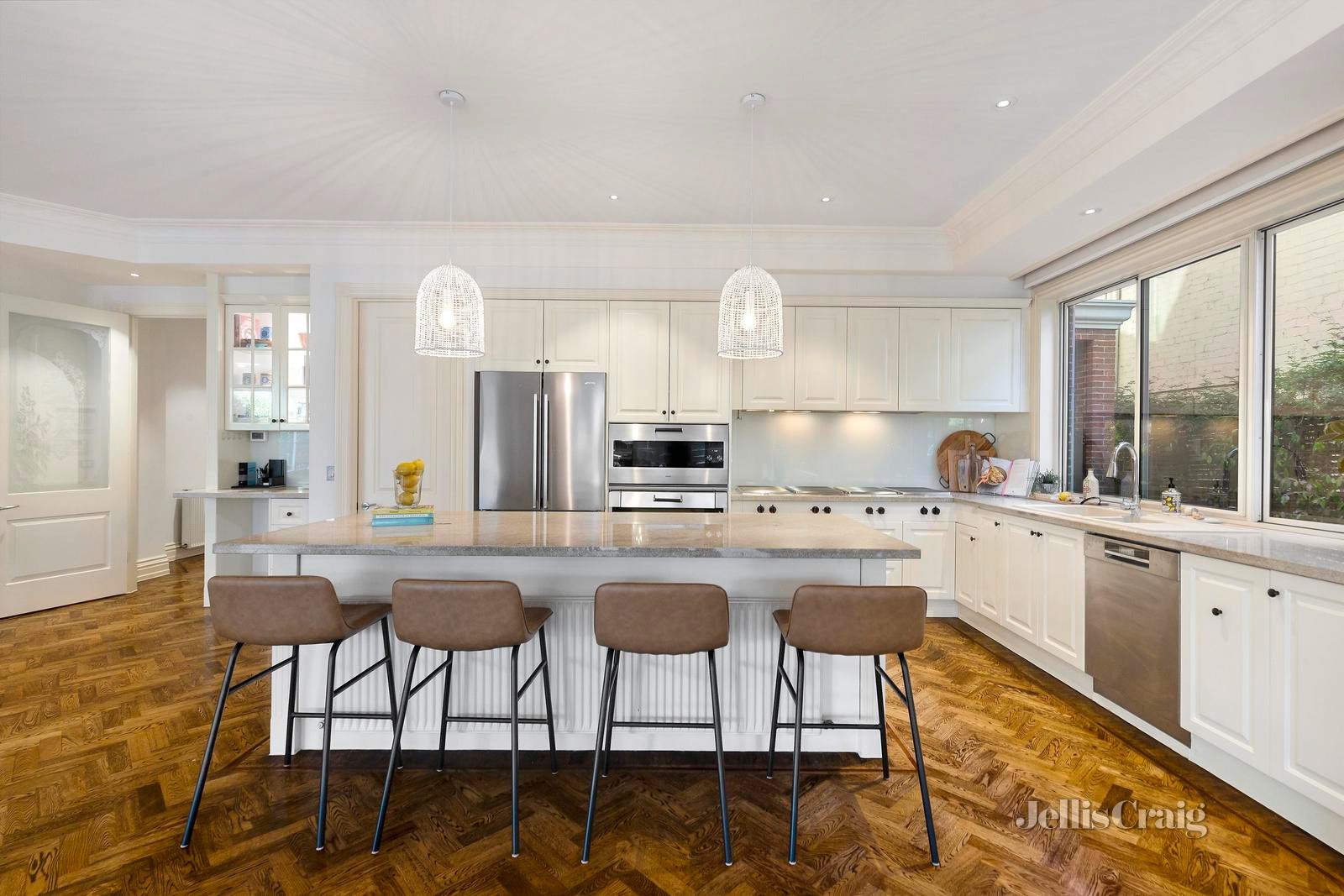 17 Anderson Road, Hawthorn East image 8