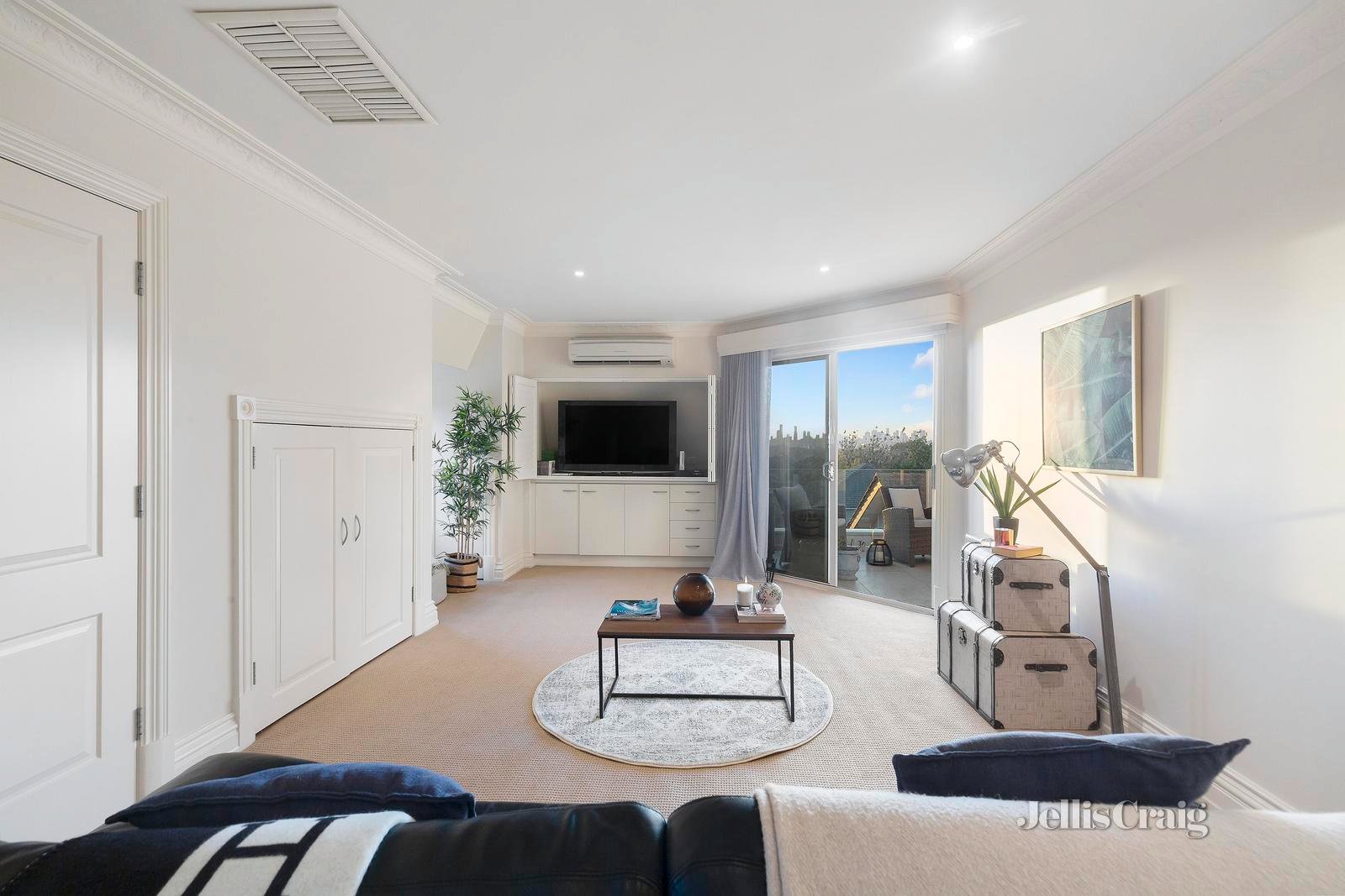17 Anderson Road, Hawthorn East image 15
