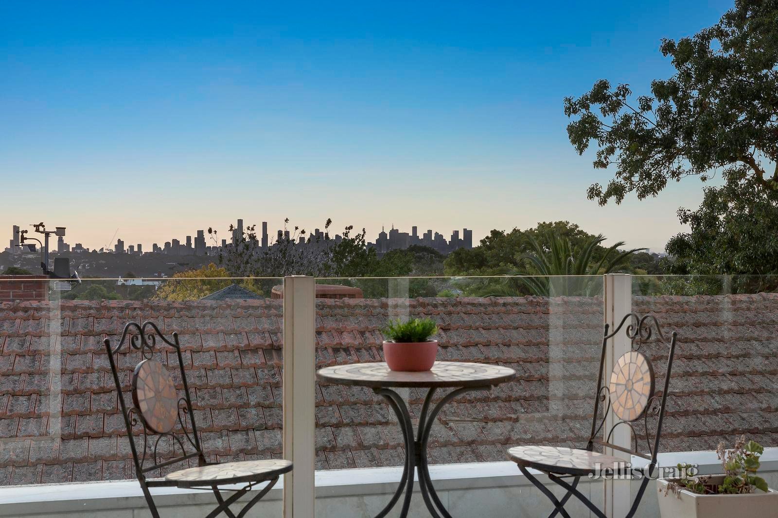 17 Anderson Road, Hawthorn East image 16