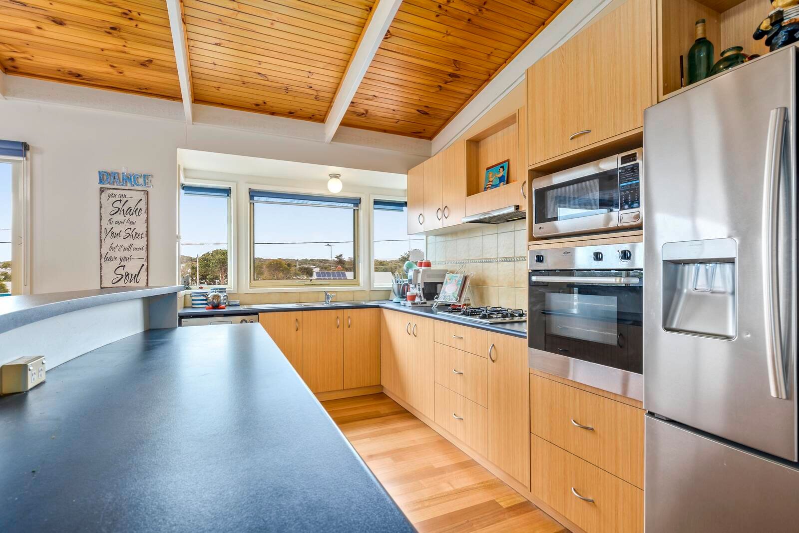 Property Gallery Thumbnail 3