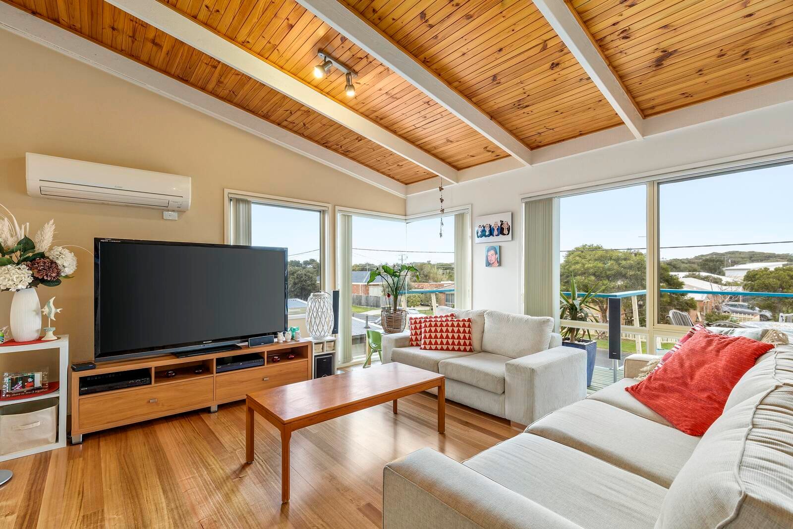 Property Gallery Thumbnail 8