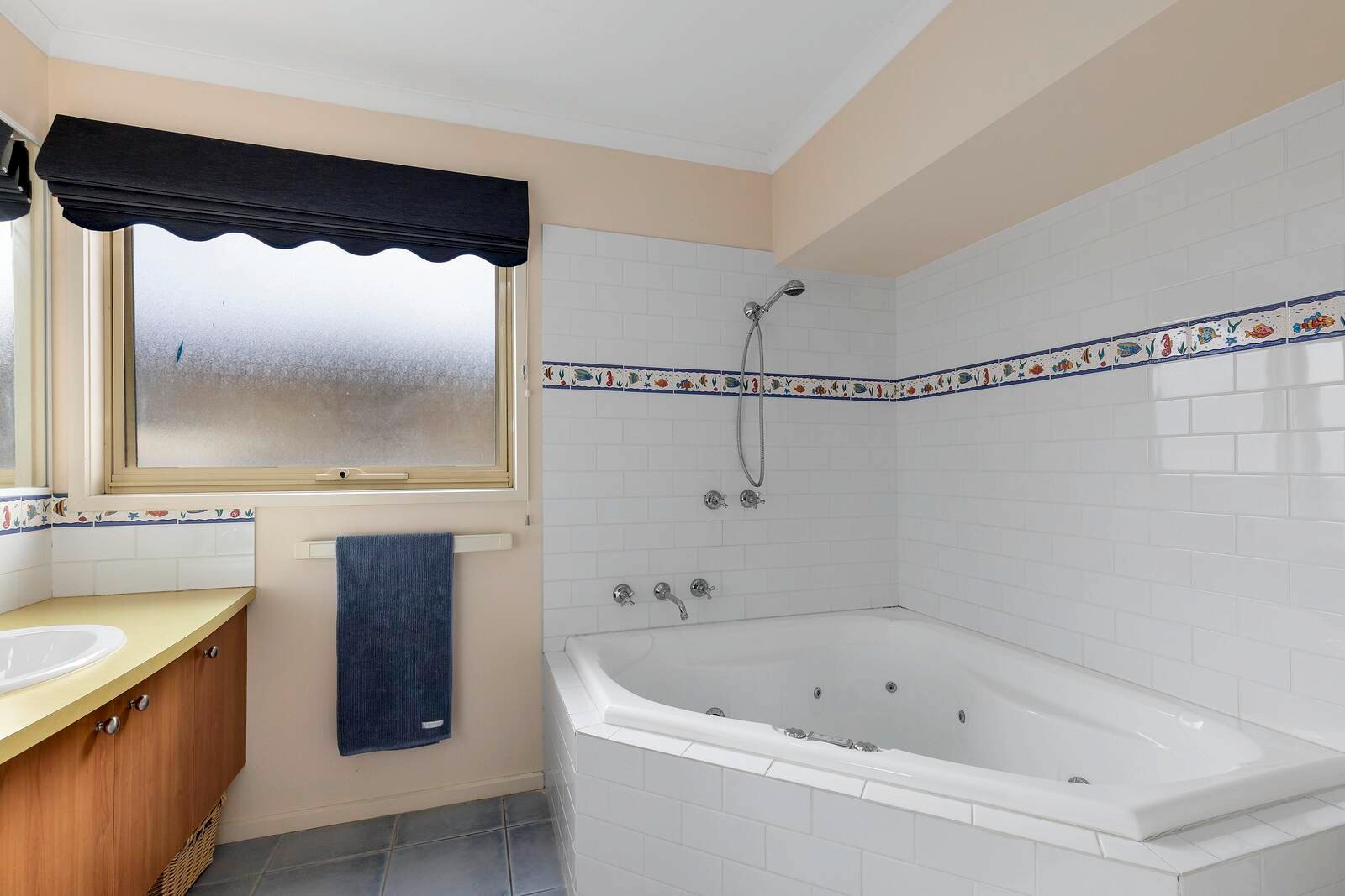 Property Gallery Thumbnail 10