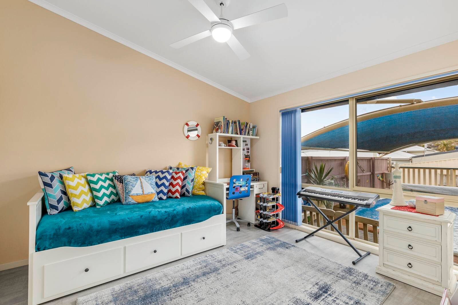 Property Gallery Thumbnail 12