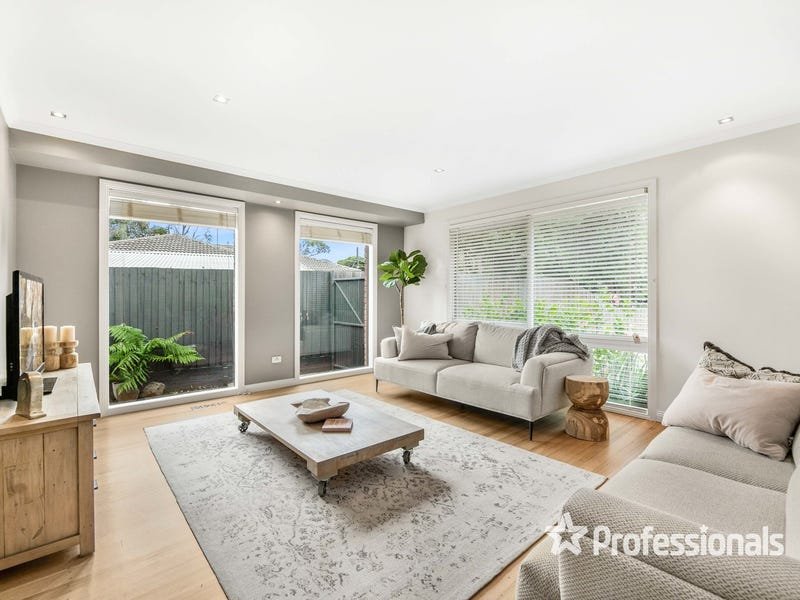 17 Aylesbury Avenue, Bayswater North image 2