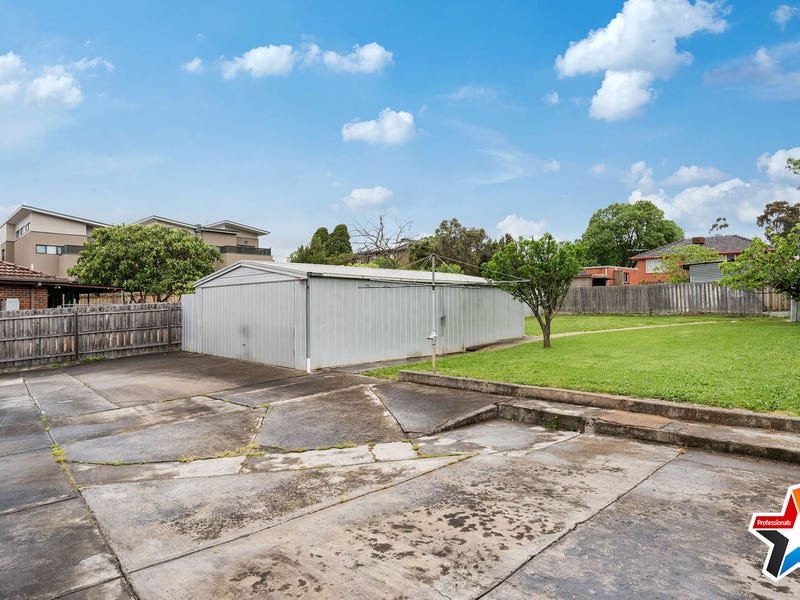 17 Baker Street, Lilydale image 7