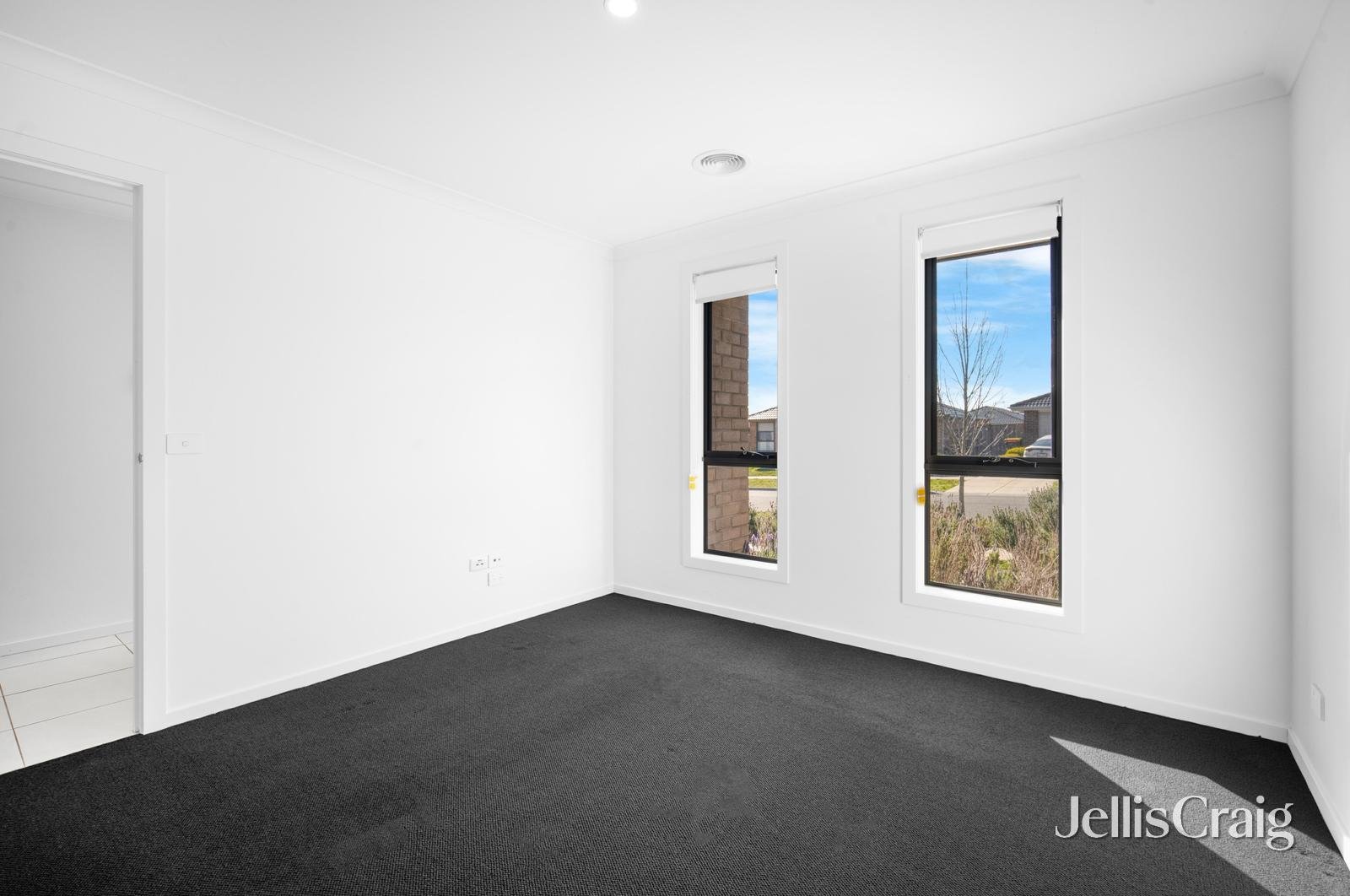 17 Banff Road, Winter&nbsp;Valley image 5