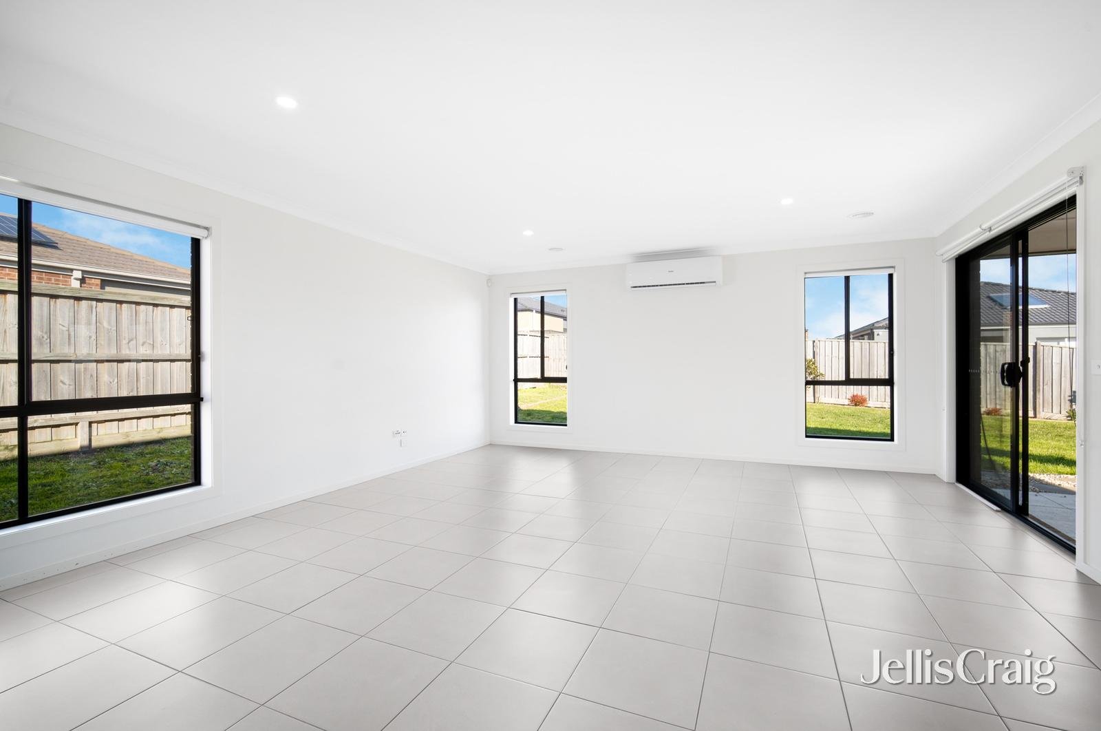 17 Banff Road, Winter&nbsp;Valley image 4