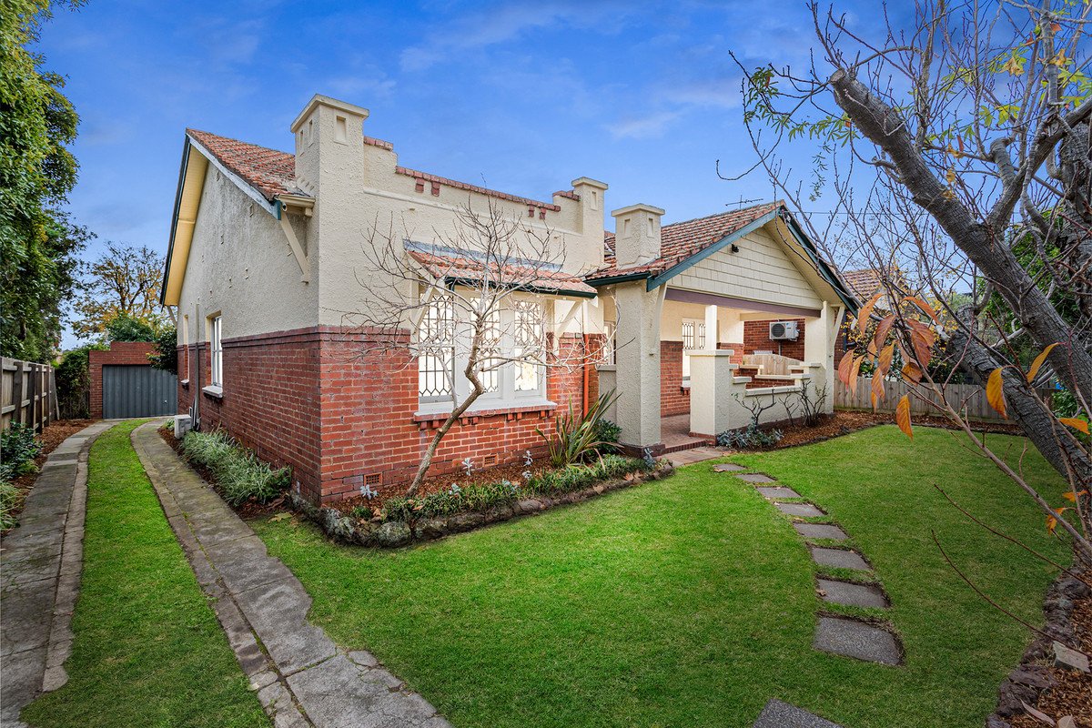 17 Banool Avenue, Kew image 1