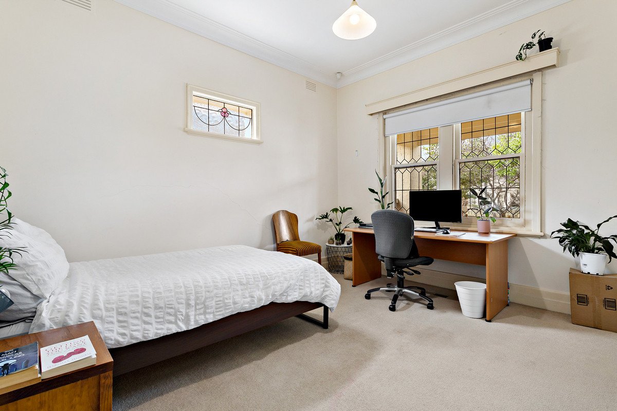 17 Banool Avenue, Kew image 6