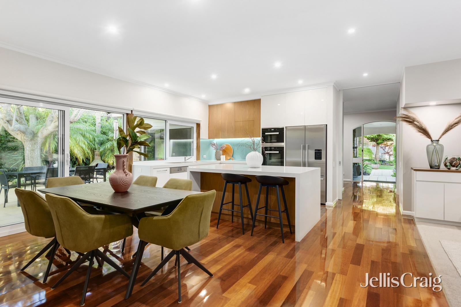 17 Bellaire Court, Beaumaris image 7