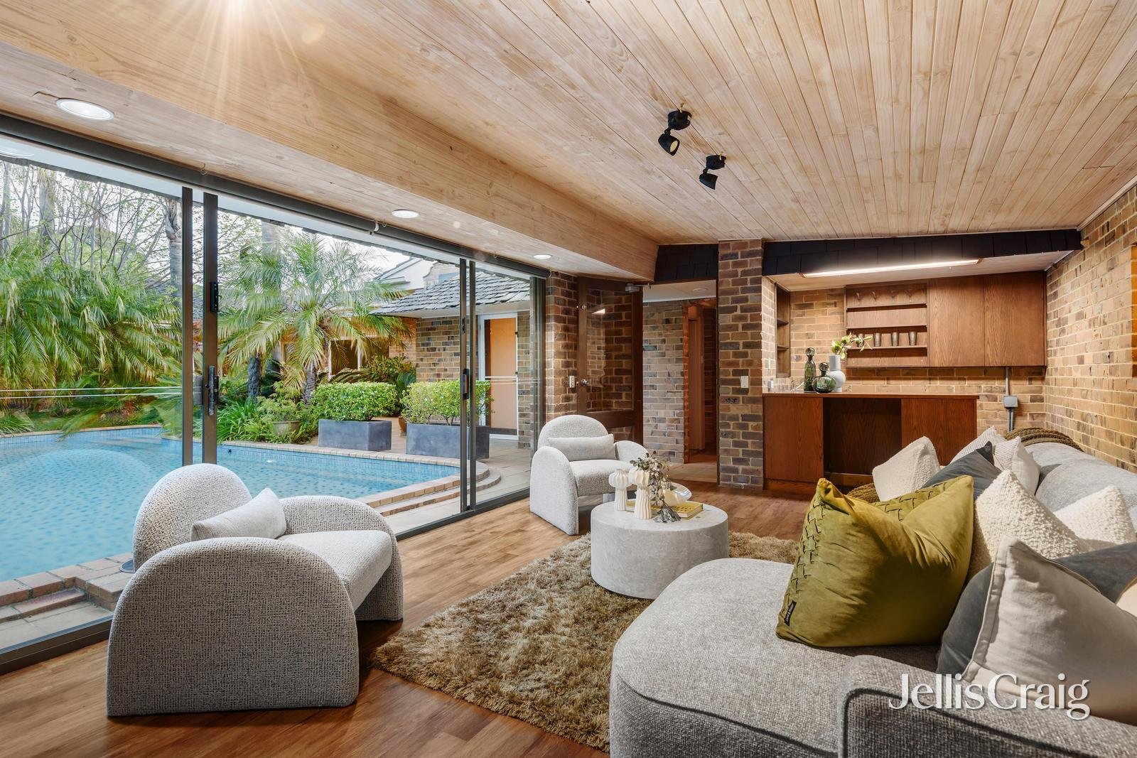 17 Bellaire Court, Beaumaris image 10
