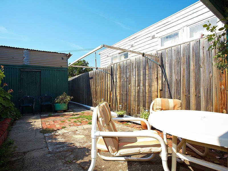 17 Bellairs Avenue YARRAVILLE