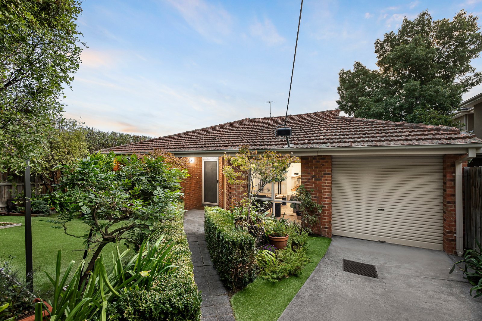 1/7 Belmont Avenue