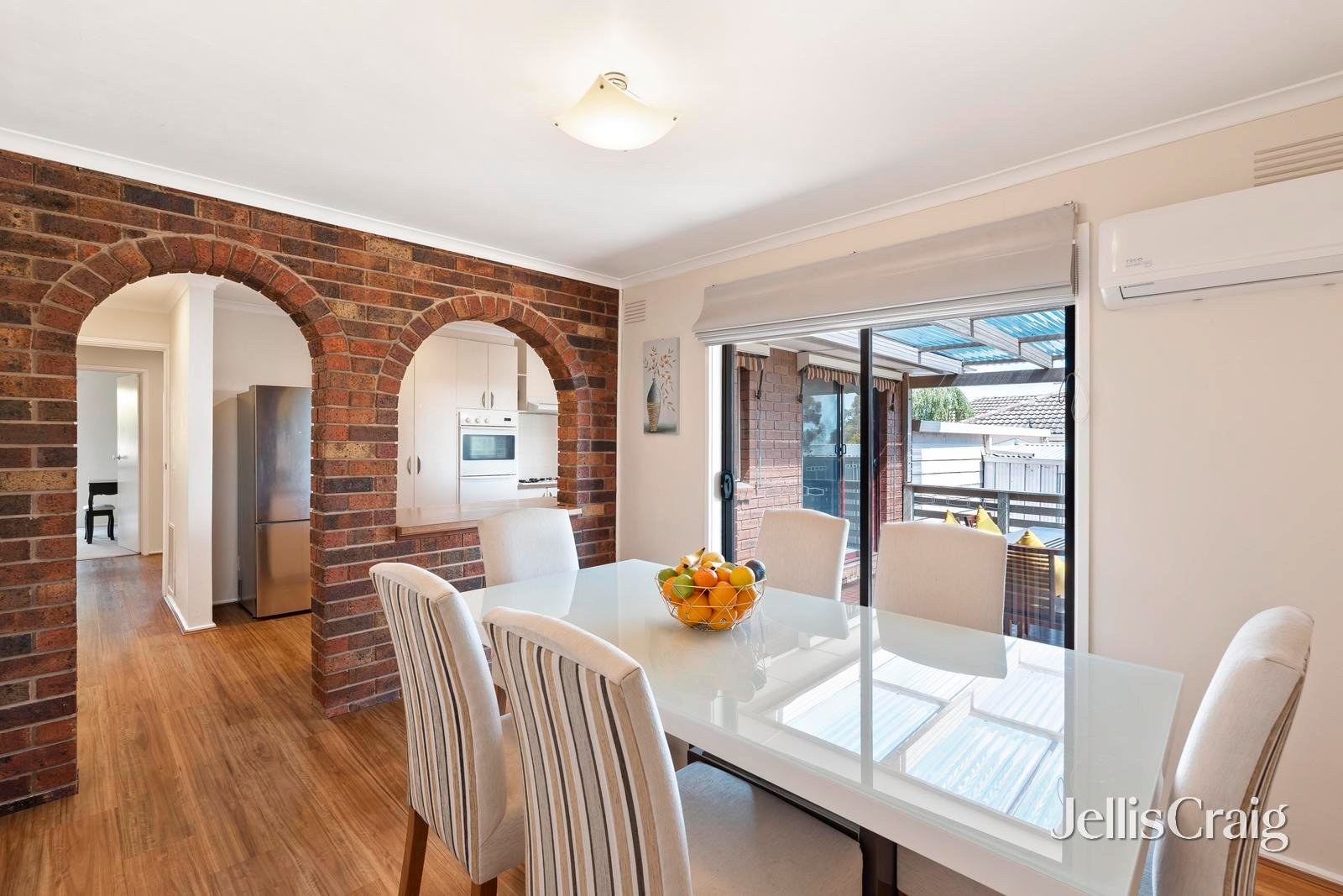 17 Blueberry Road, Mooroolbark image 3