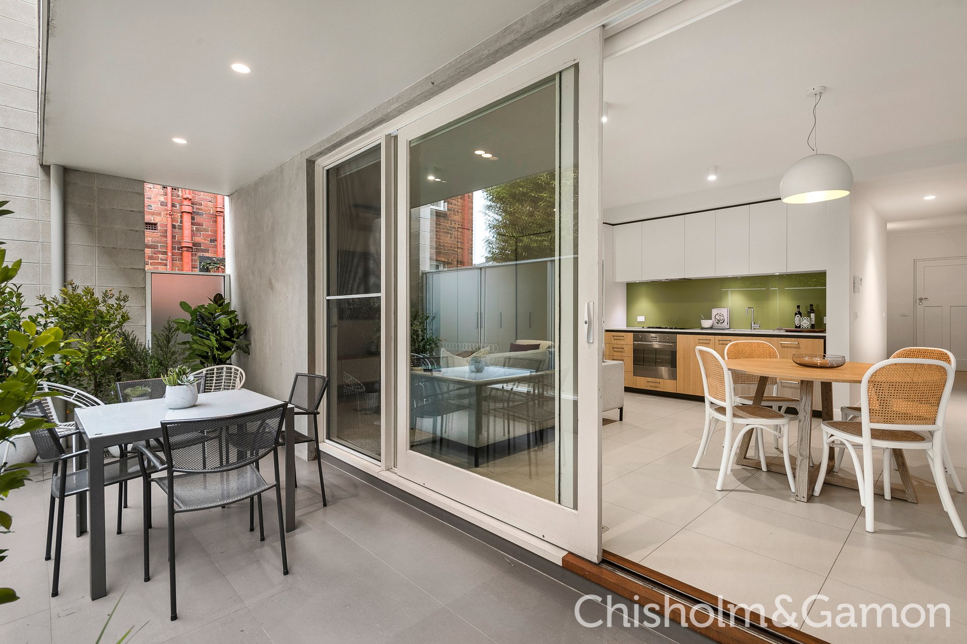 1/7 Bluff Avenue, Elwood image 2