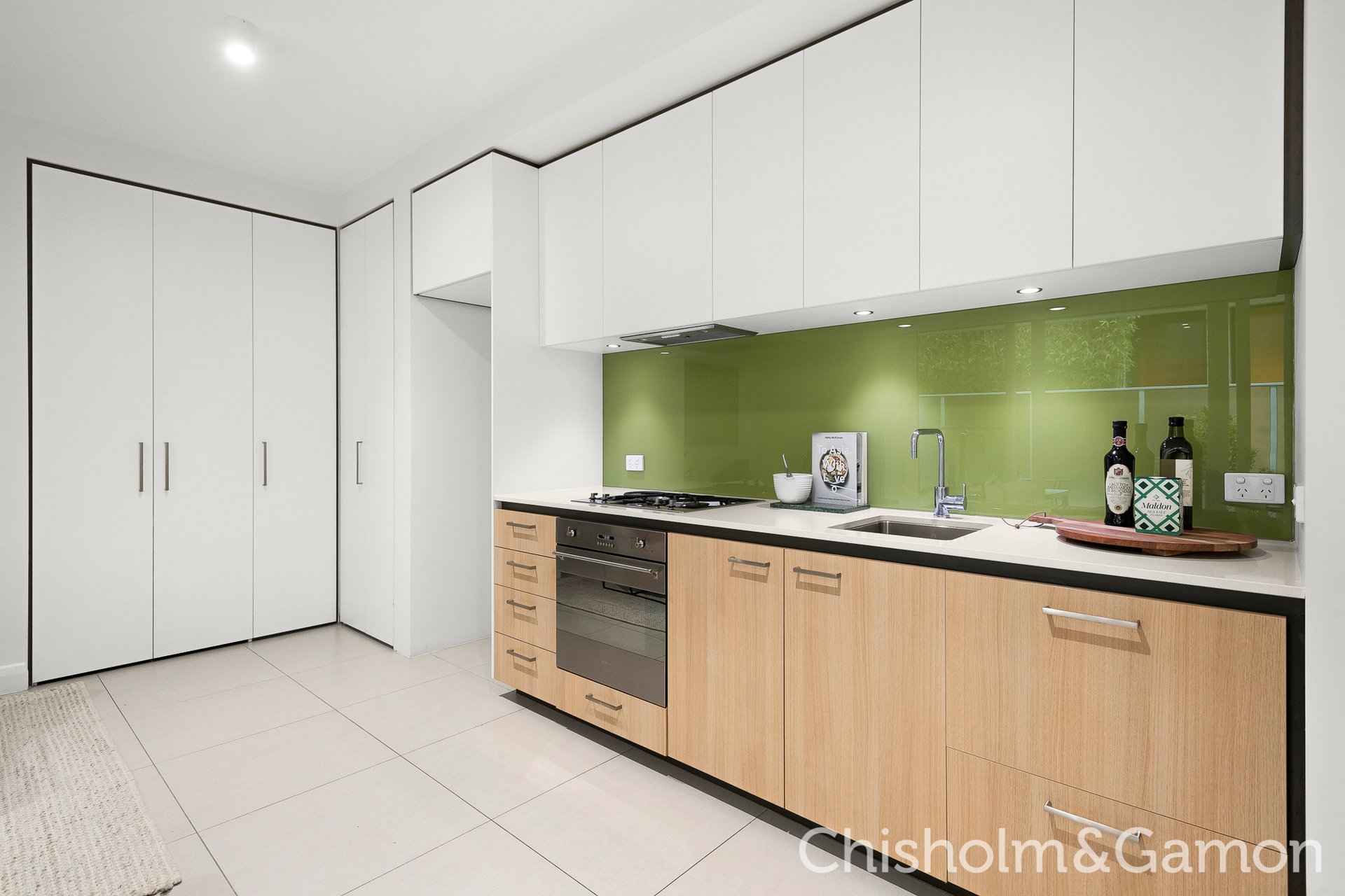 1/7 Bluff Avenue, Elwood image 4