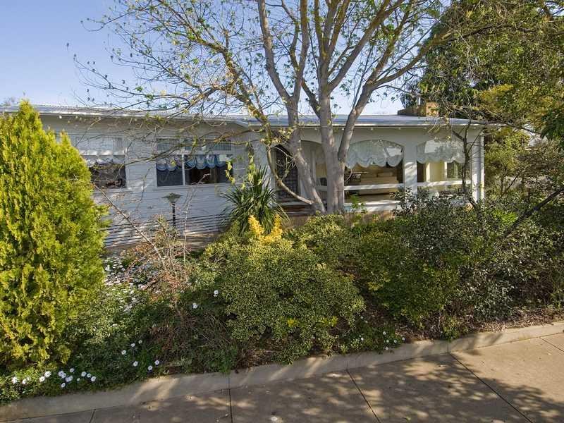 17 Brocka Avenue, Belmont image 10