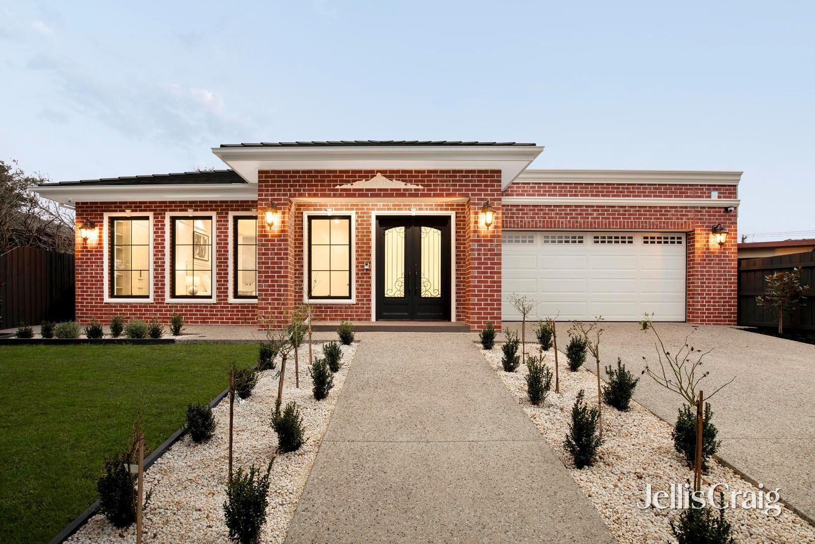 17 Browning Drive, Glen&nbsp;Waverley image 1