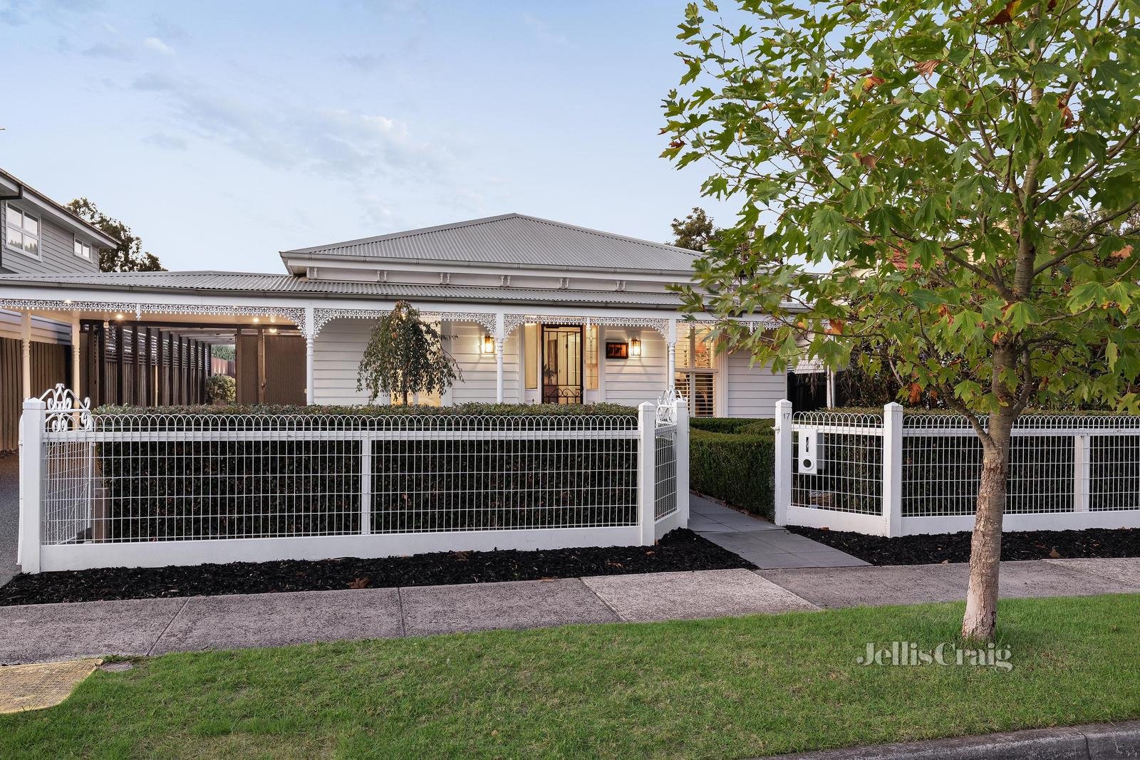 17 Buena Vista Drive, Montmorency image 1