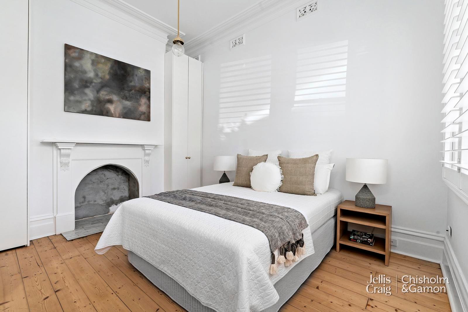 17 Byron Street, Elwood image 4