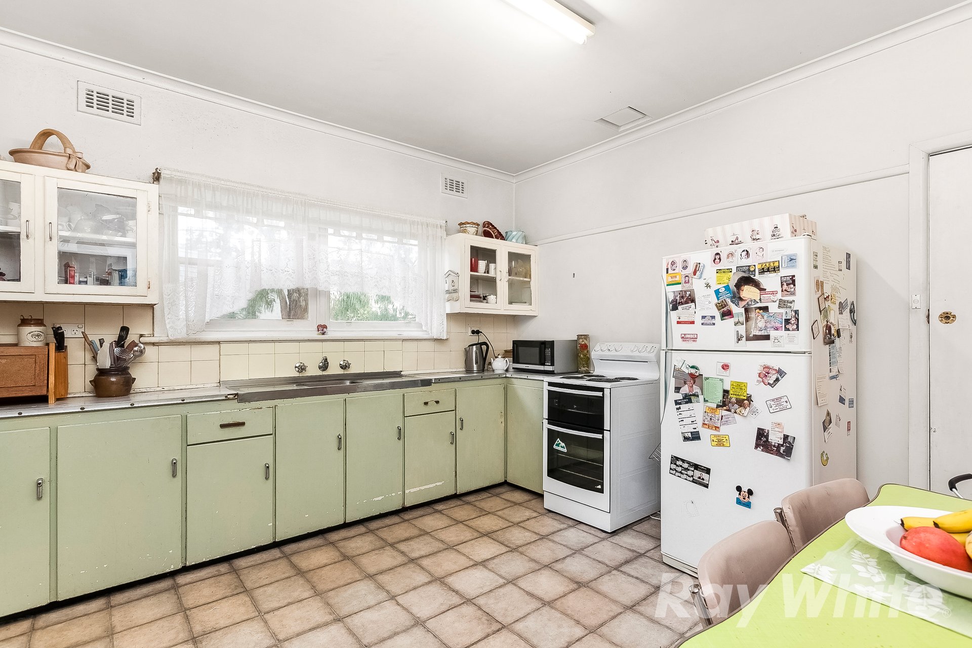 17 Cameron Road, Box Hill North image 3