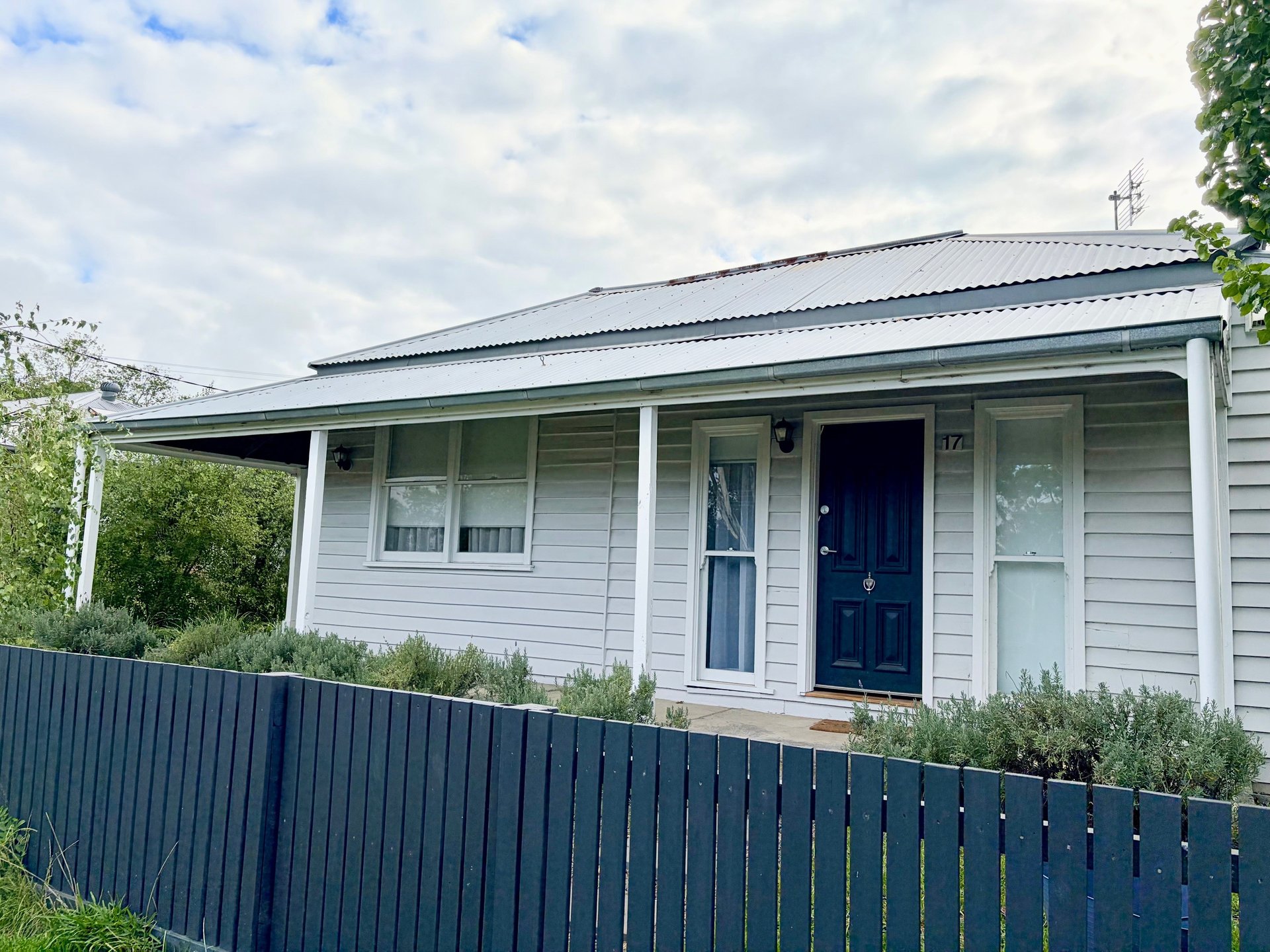 17 Campbell Street, Malmsbury image 1