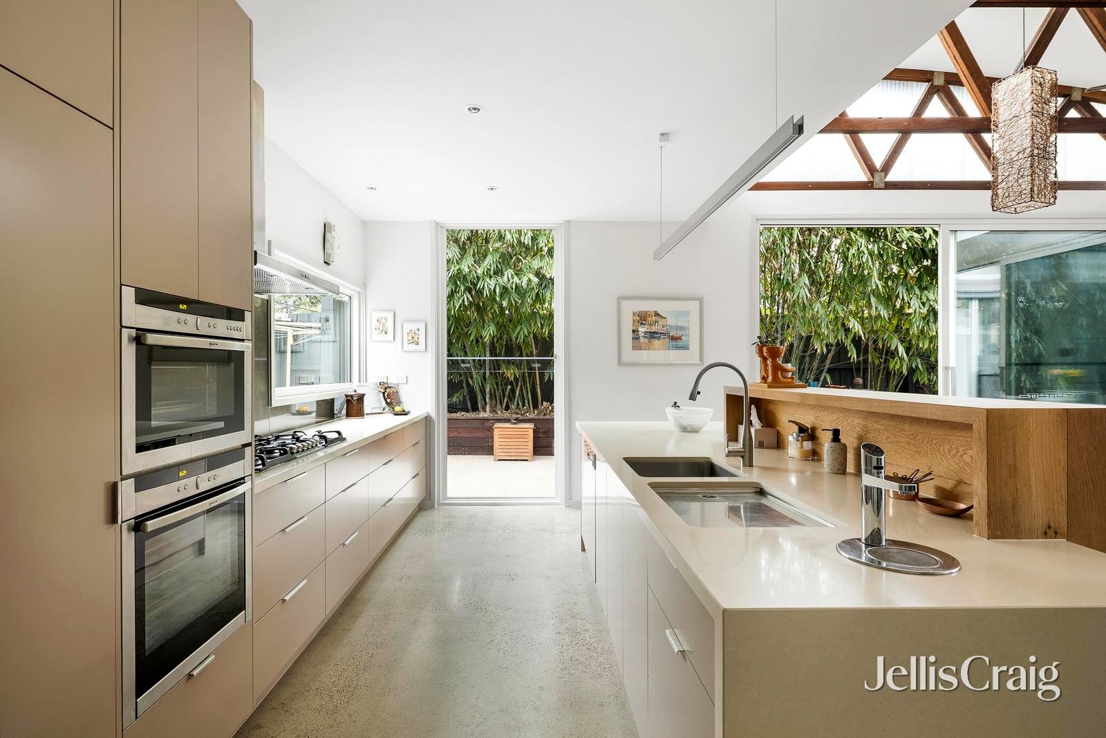 17 Cavell Court, Beaumaris image 7